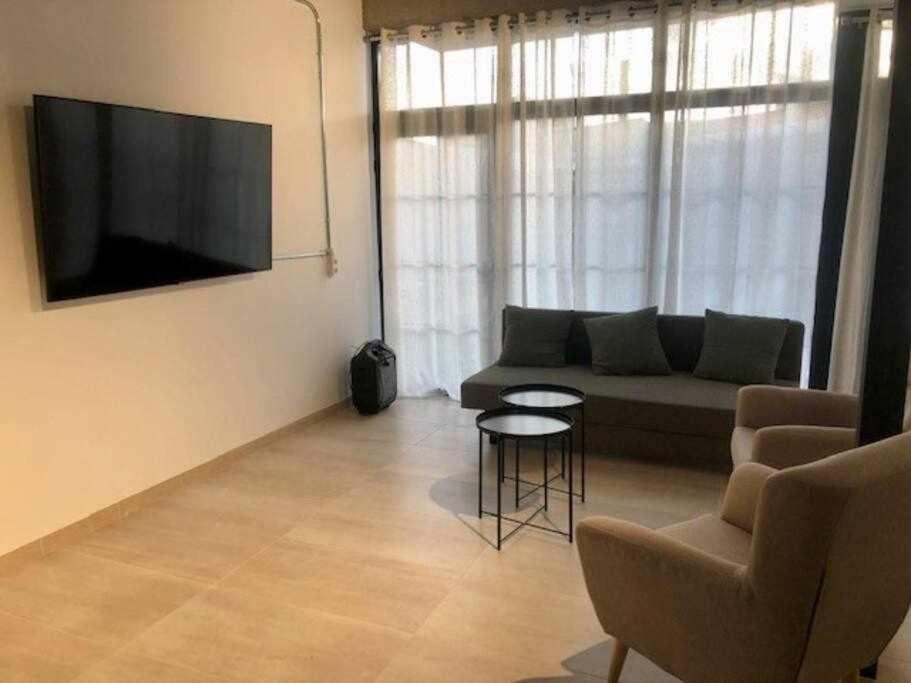 Villafranca de los Caballeros Alojamiento El Pez Casa Con Piscina Climatizada מראה חיצוני תמונה