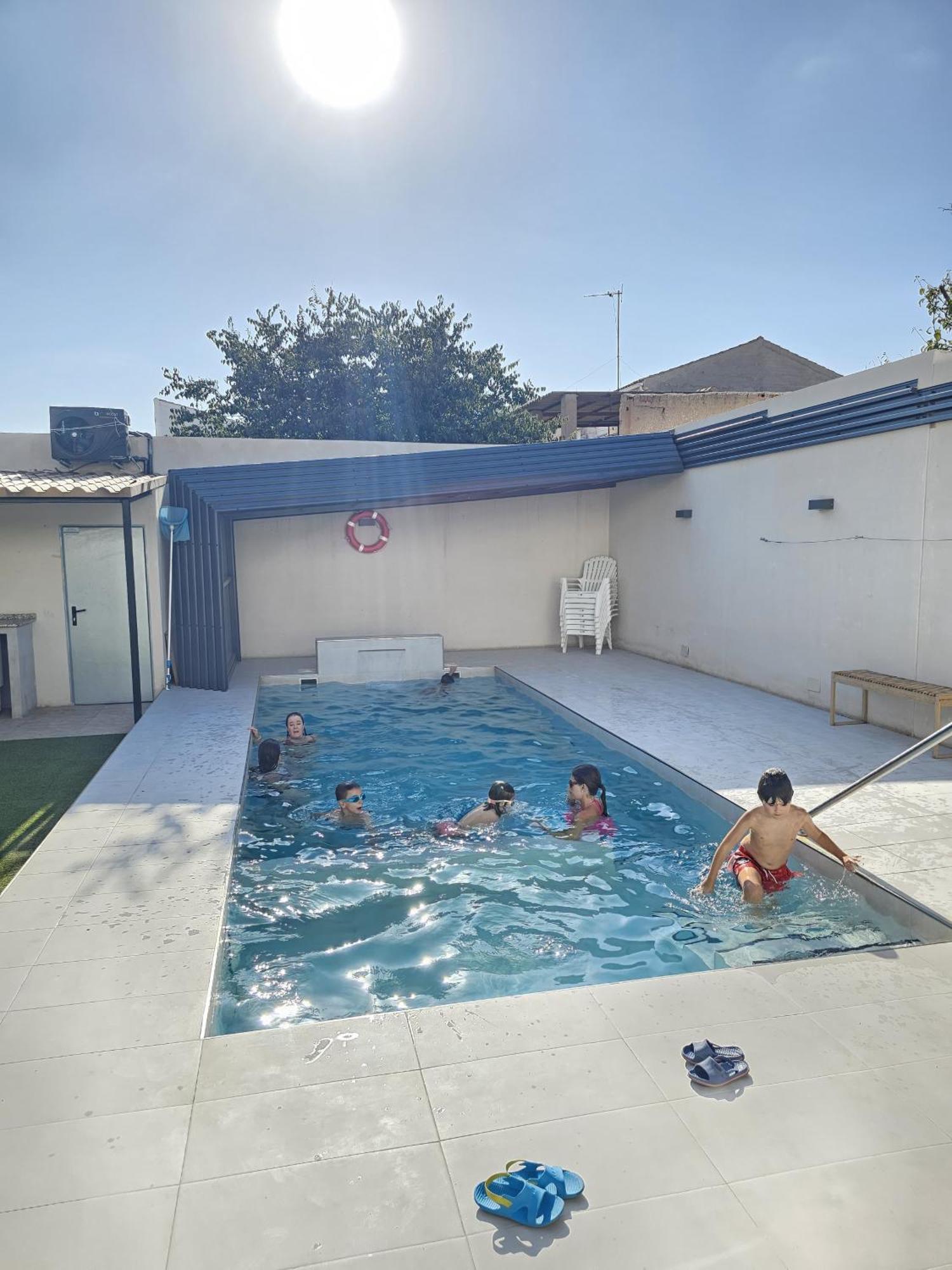 Villafranca de los Caballeros Alojamiento El Pez Casa Con Piscina Climatizada מראה חיצוני תמונה