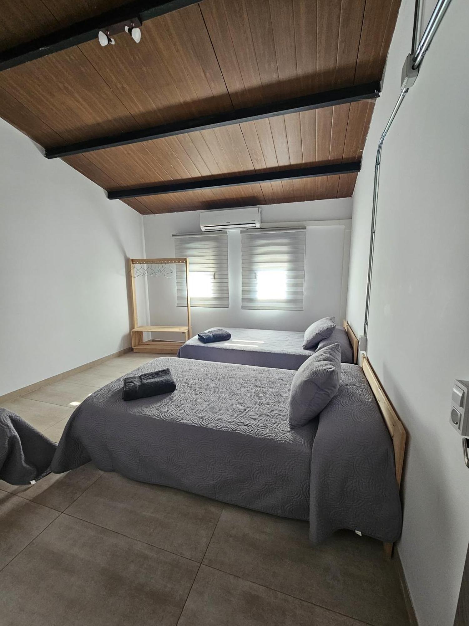 Villafranca de los Caballeros Alojamiento El Pez Casa Con Piscina Climatizada מראה חיצוני תמונה