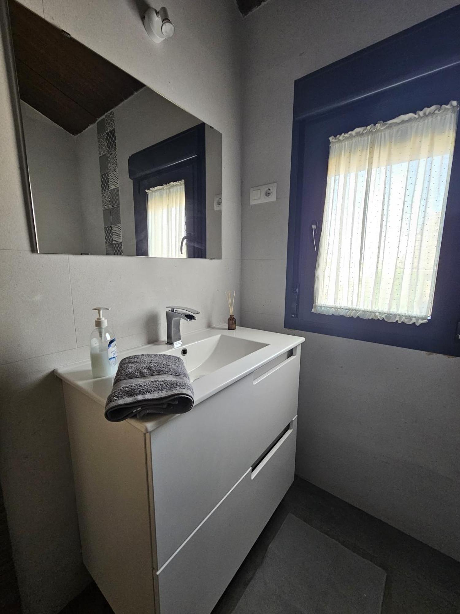 Villafranca de los Caballeros Alojamiento El Pez Casa Con Piscina Climatizada מראה חיצוני תמונה